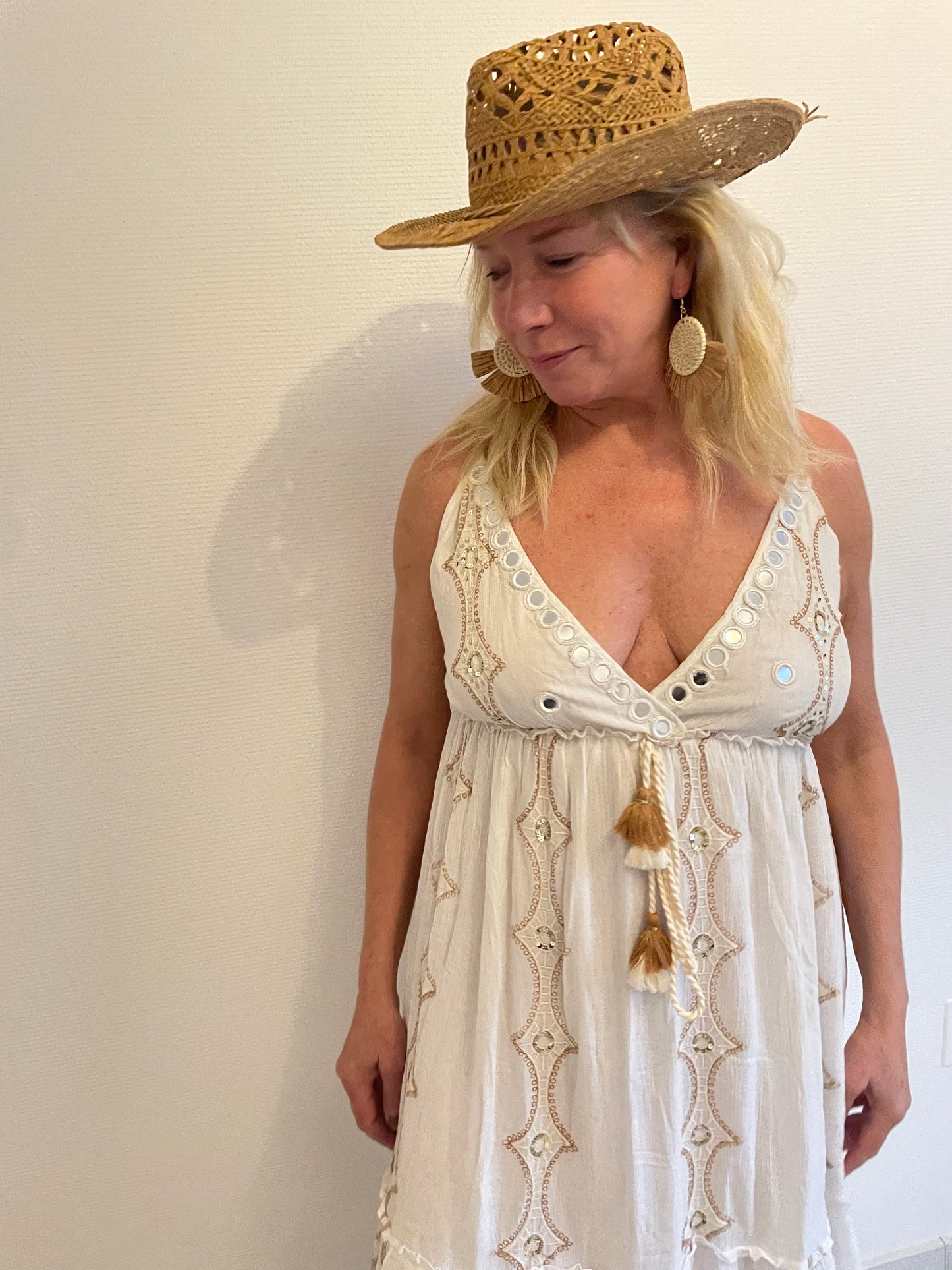 Robe longue GOLDEN PARTY- brodée d'or et d'éléments miroirs - Blanc écrue