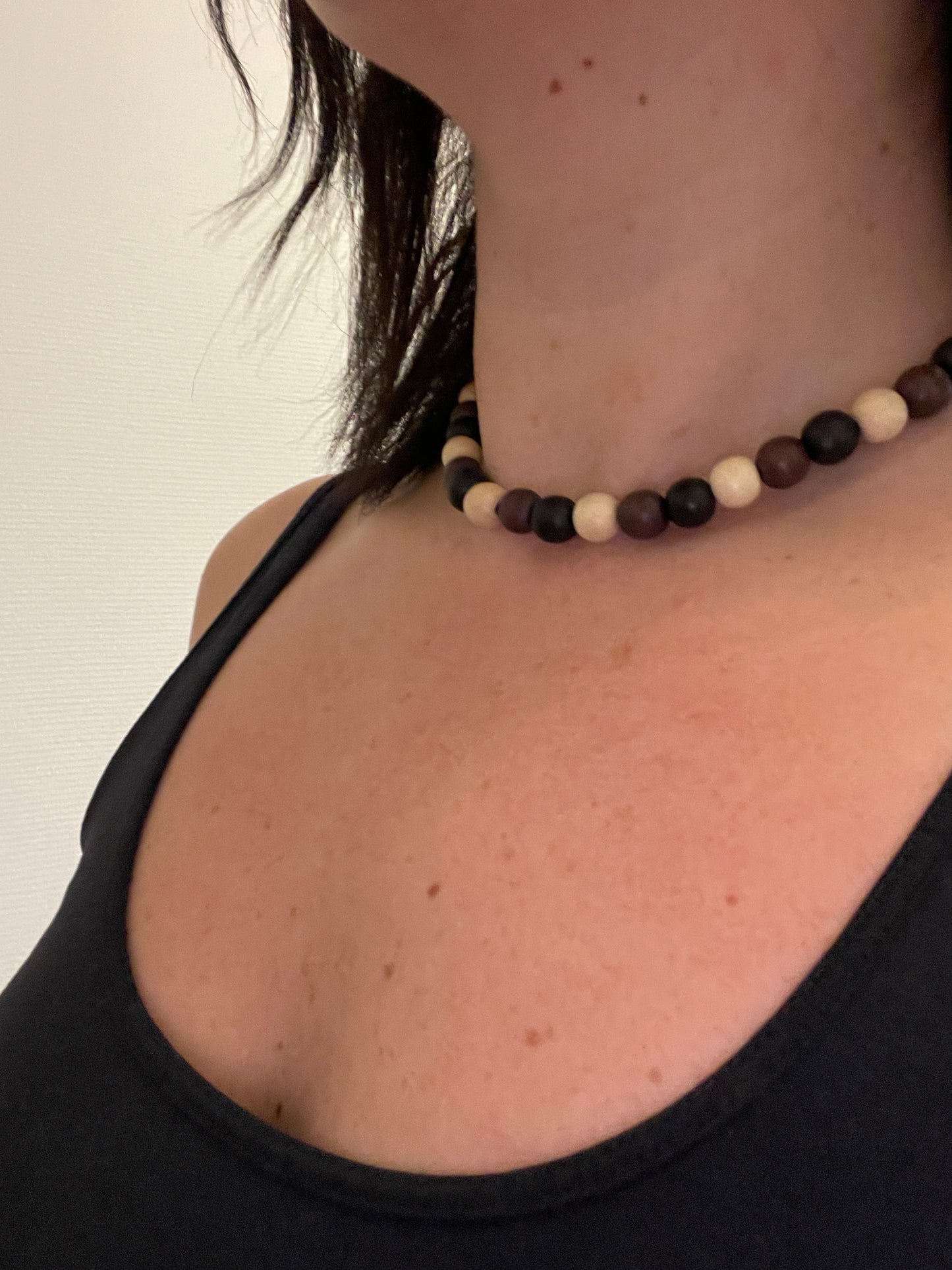 Collier Boho DUNES en perles de bois - Crème/brun/brun foncé