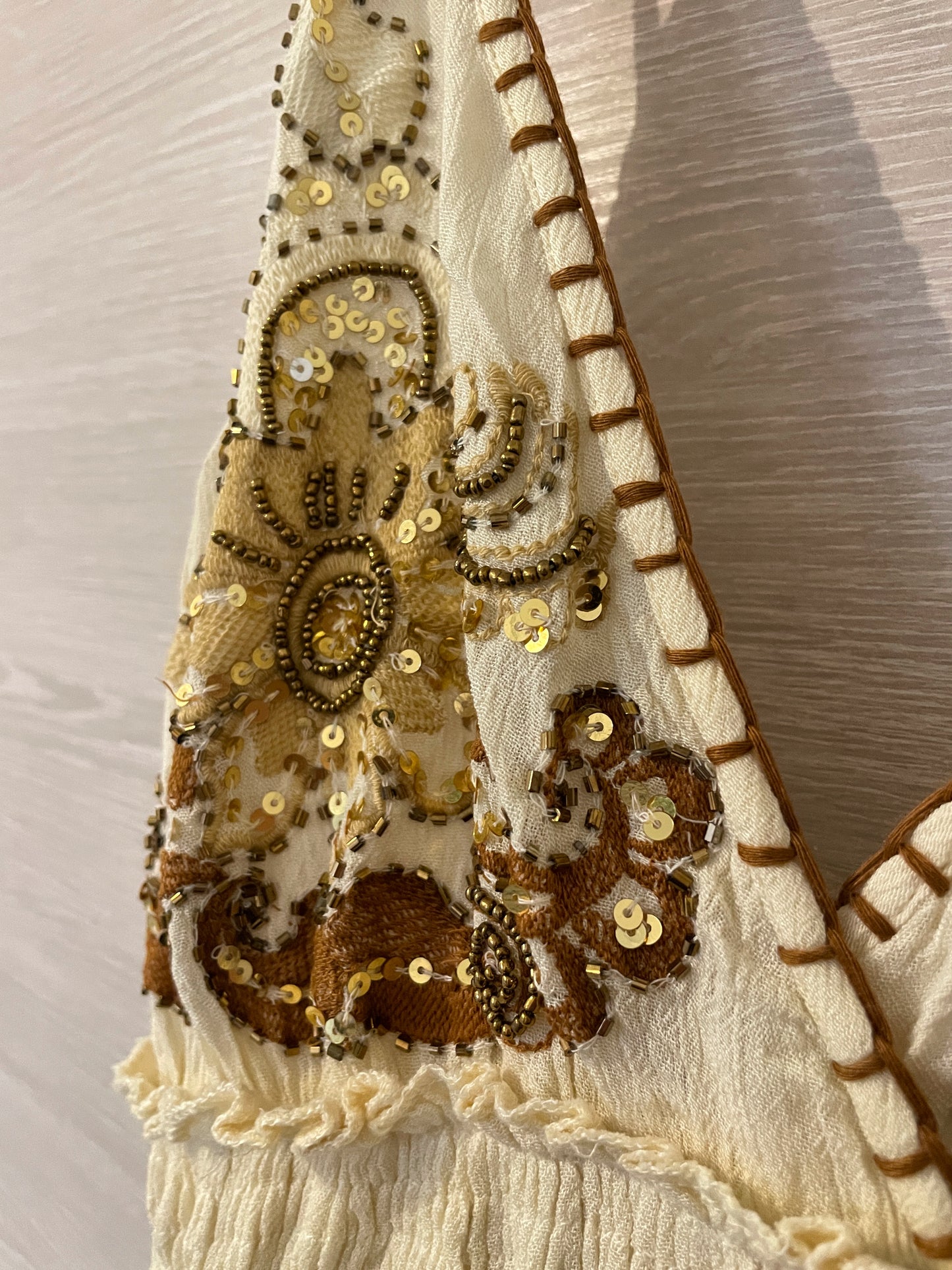 Robe longue GOLDEN SUMMER - brodée en élégance
