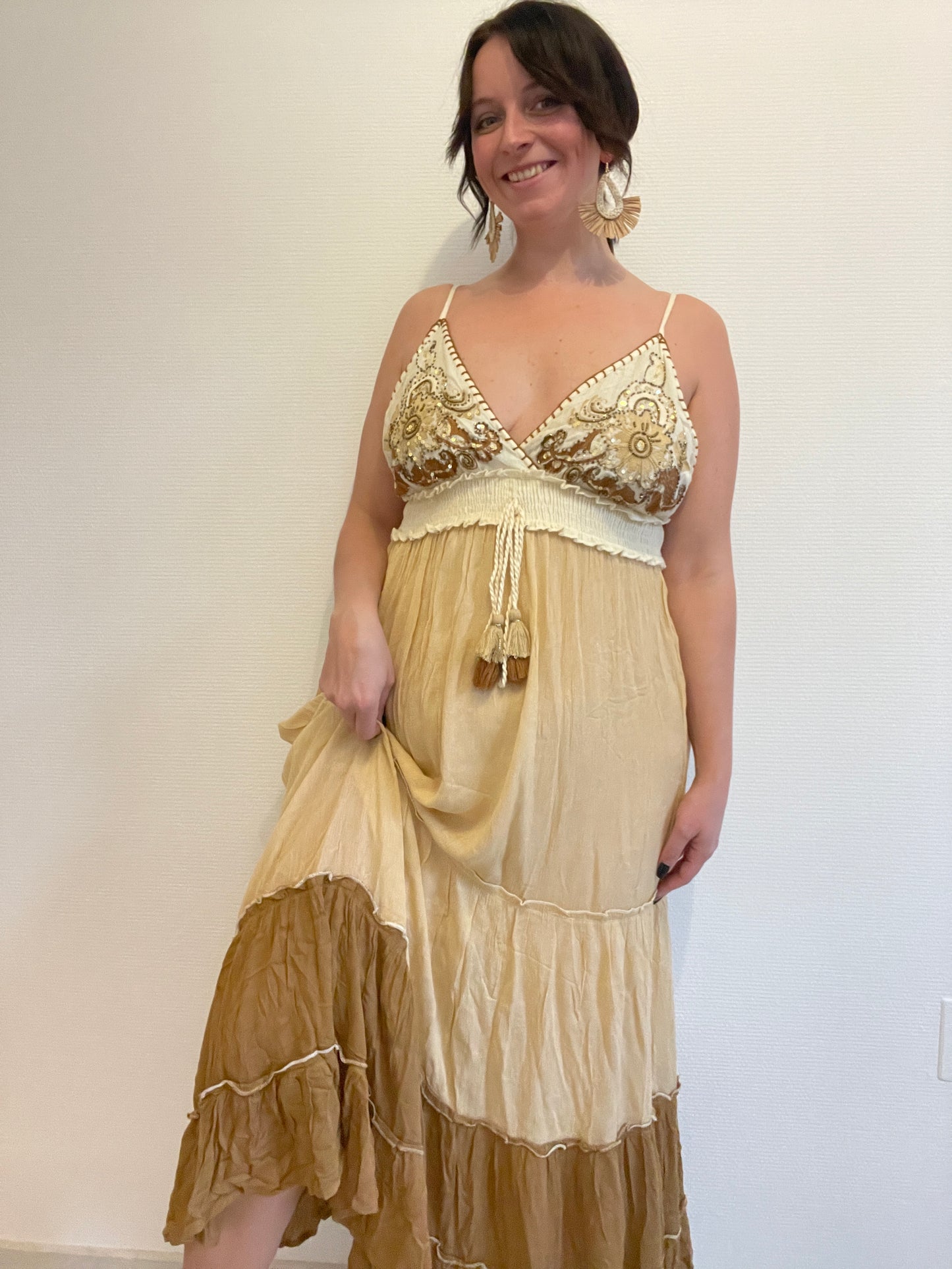 Robe longue GOLDEN SUMMER - brodée en élégance