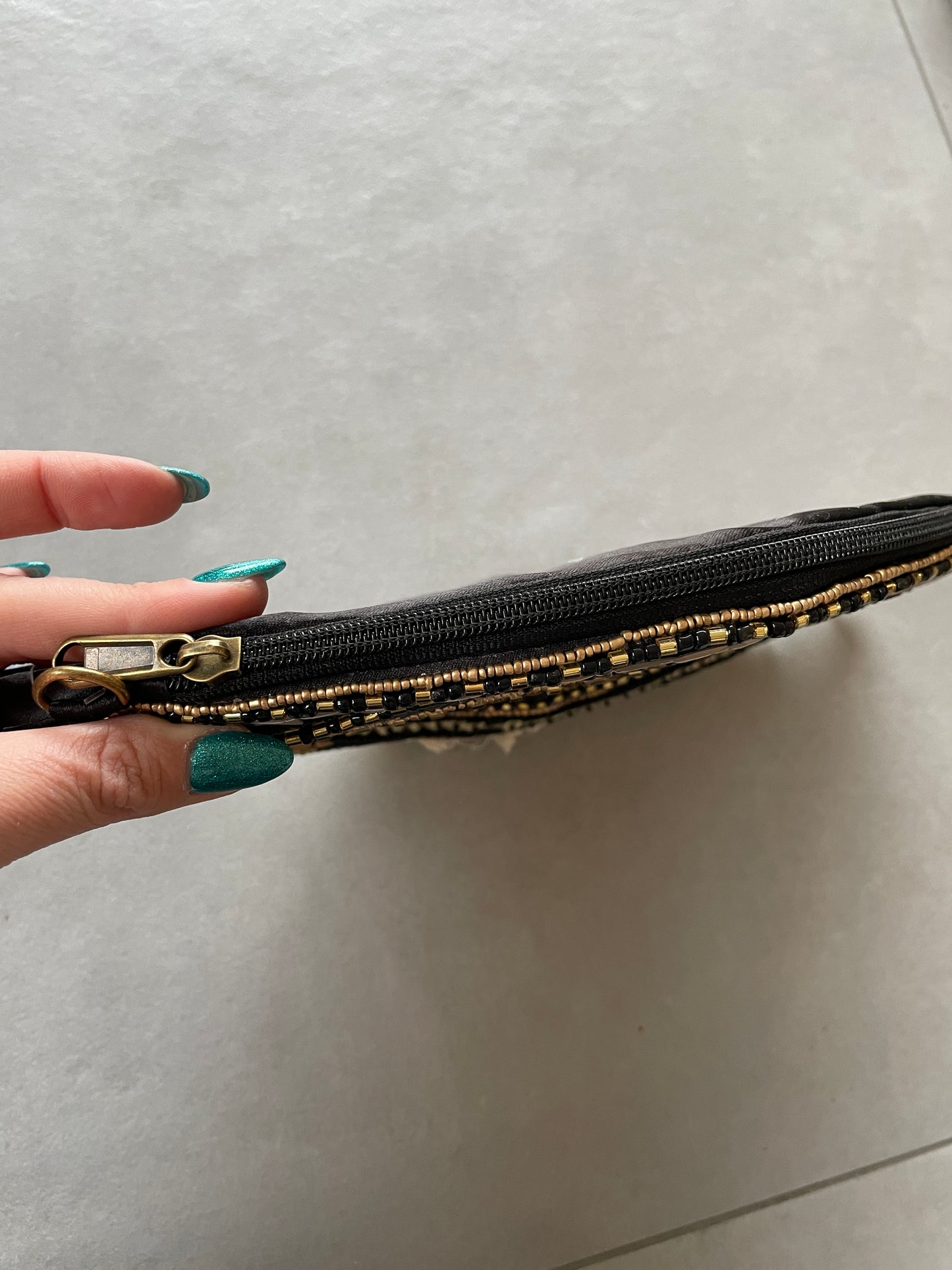 Sac brodé Boho-Chic EVIL EYE - Noir / Doré