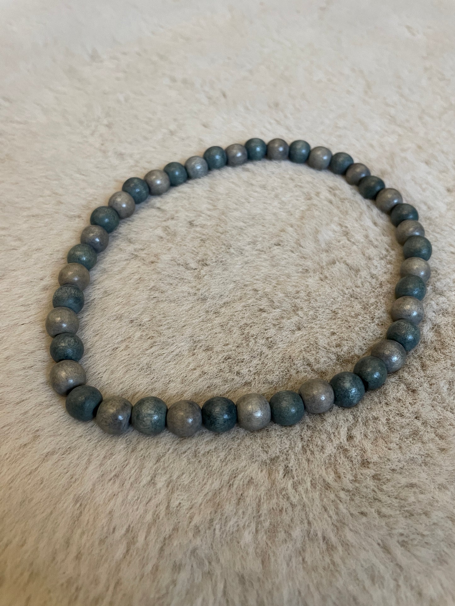Collier Boho BRISE MARINE en perles de bois - Couleur bleu-gris